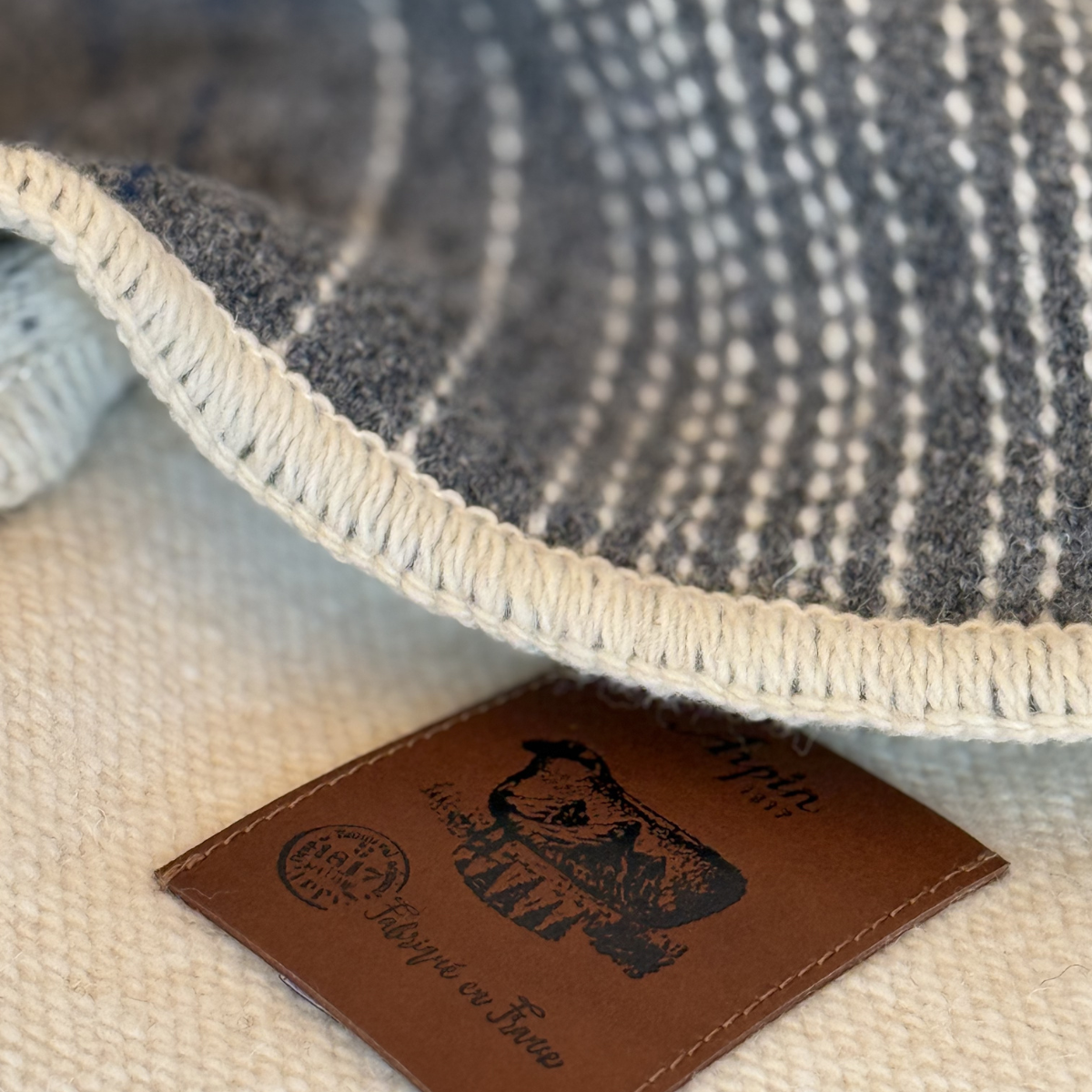 Balme wool throw / ecru-grey-blue