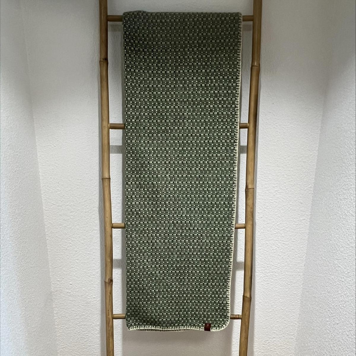 Plaid en laine vert jade Ancolie